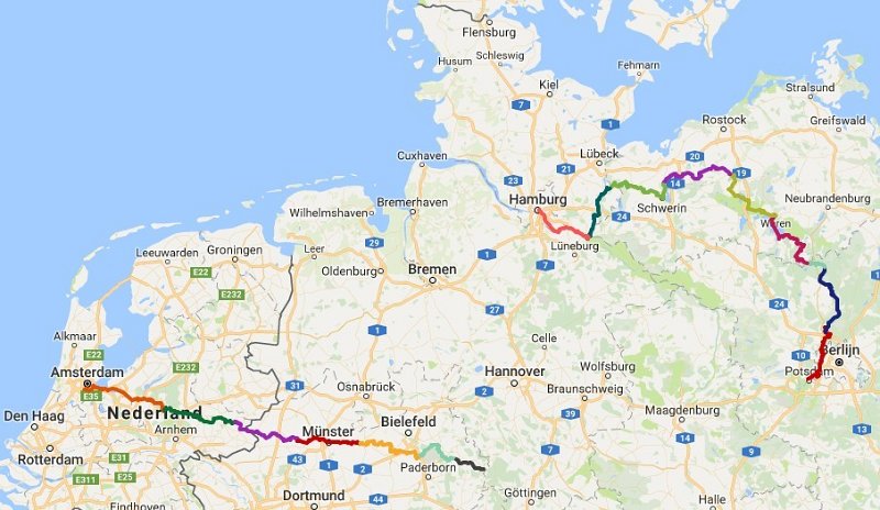 Kaartje.jpg - Een kaartje van de tocht. We hadden niet veel plannen, behalve dan: we willen naar Meckelenburg. Klik op "Zie Kaart" onder iedere foto om te zien waar die foto (ongeveer) genomen is.