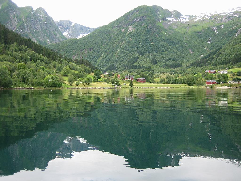 5918_BalestrandFjorden.jpg - Fjord bij Balestrand.